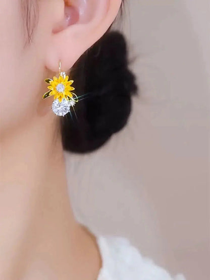 Sunflower Diamond zircon earrings(Gold plated)